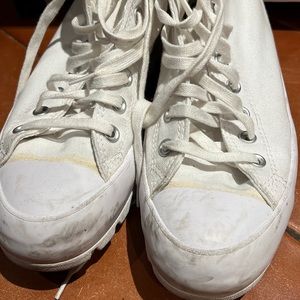 Converse 91/2 women’s white canvas
